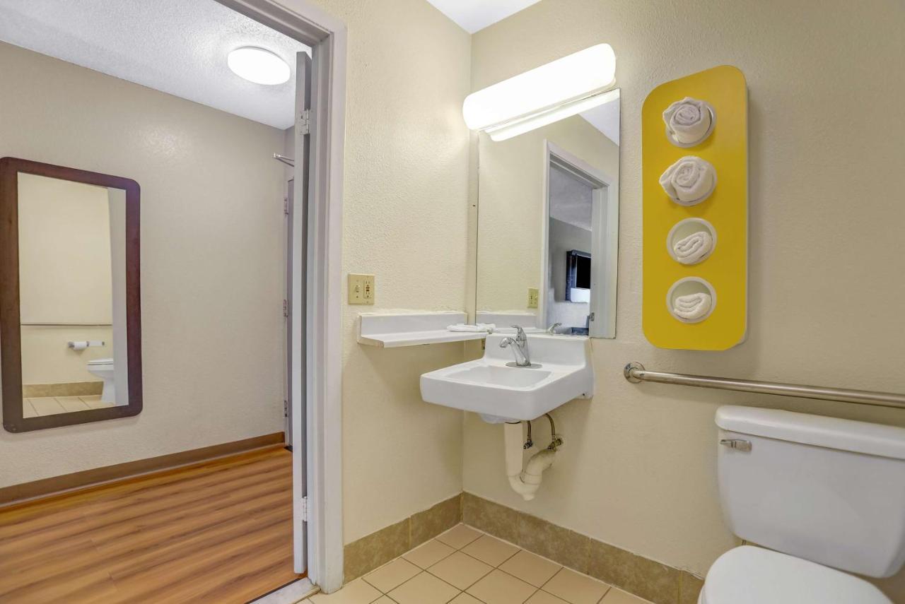 Motel 6-Raleigh, Nc - North Esterno foto